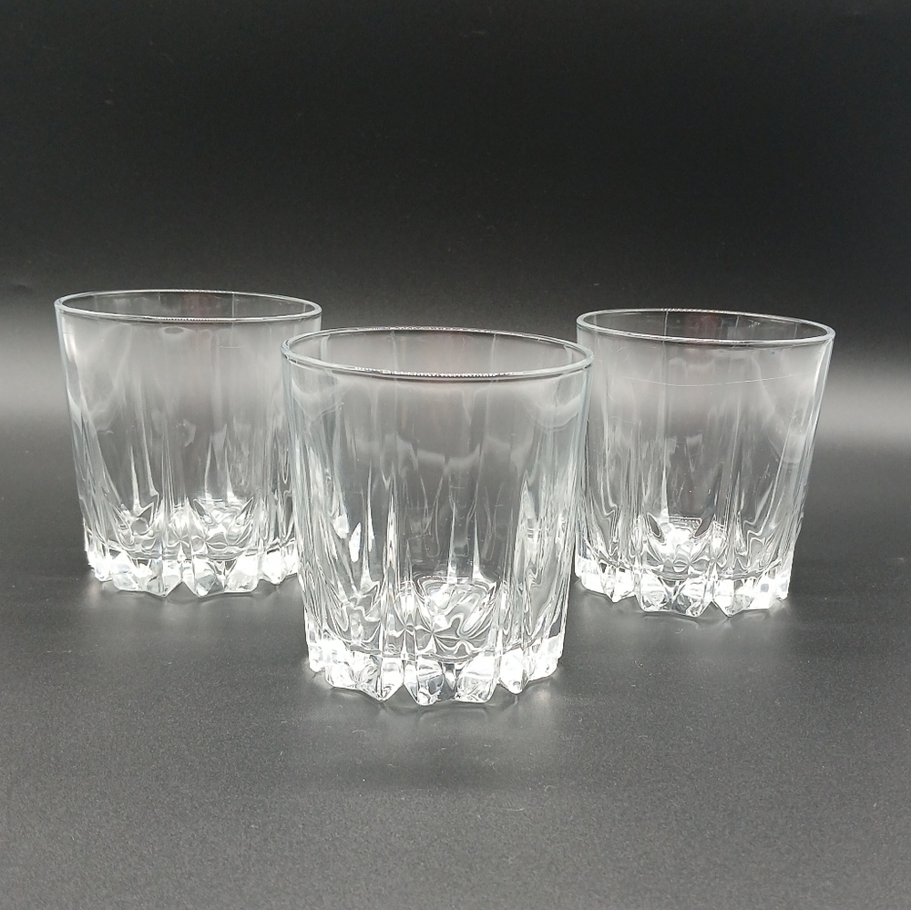 Old Fashioned Vintage Glasses Set of 3​​​
